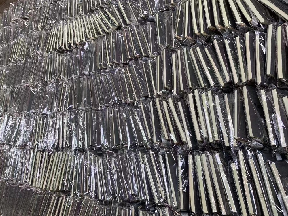 推動燙金工藝的發展，為筆記本內頁印刷增添亮點